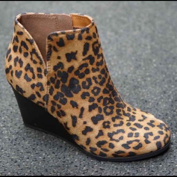 Leopard Cut Out Booties - Picture 3 of 3